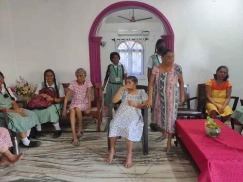 Visit to noble nest old age home