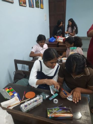 53aeff1f-c638-4fa9-8dd7-96154ef6b06b