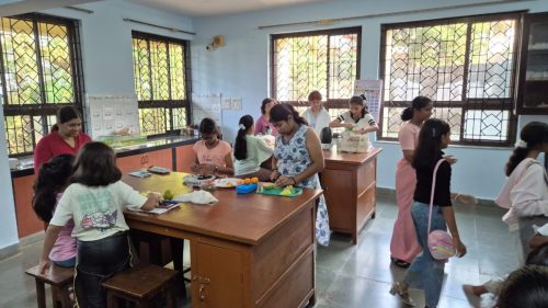 b861290f-d5de-4d50-b6a2-fa6685fcc76d