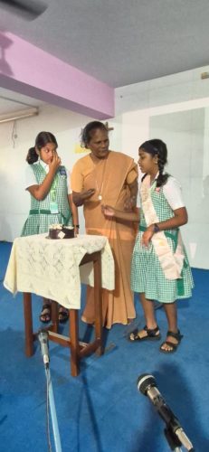 ed4f7dcf-2e03-4553-9480-c41c60191fa7