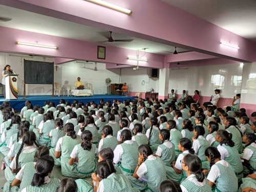 6afc519e-9019-4bdd-954b-182ea2e4895e