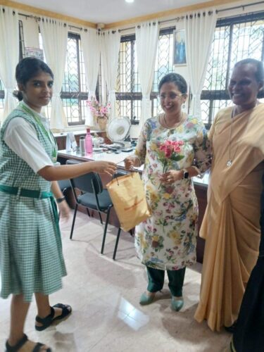 de7584d1-46b5-485a-a8e3-8cb47769ee80