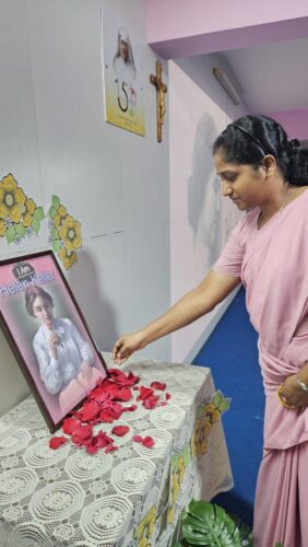 19e70919-d3a8-4402-b004-136711a1e37b