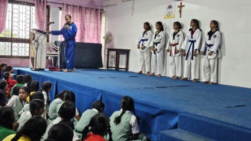 7f9e2e1b-94f8-4624-a0d7-56b05145c8fa