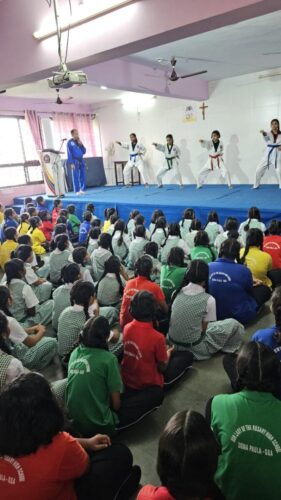 b45d70f5-c1ec-4ef7-84ff-403ec64b6b6b