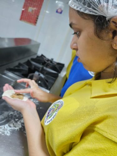 606c74b1-9b43-4eed-befa-cce924cd1aca