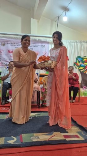 cba4bbc0-dd60-4503-8909-b49637bc6c5f