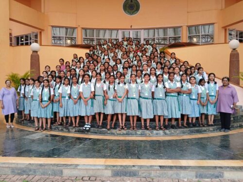 Visit to Goa Legislative Assembly STD VIII