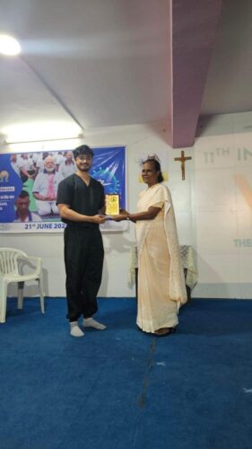 254c599c-0c30-4082-8927-ffceac24359a