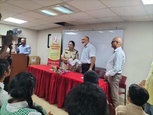 803a7b6d-80f0-4f7b-a0d5-c598531b7c42